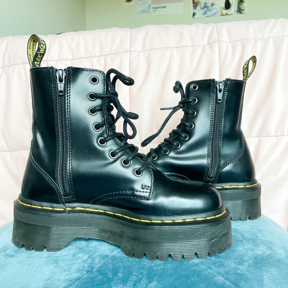 Dr. Marten's Black Jadon - Picture 2 of 4